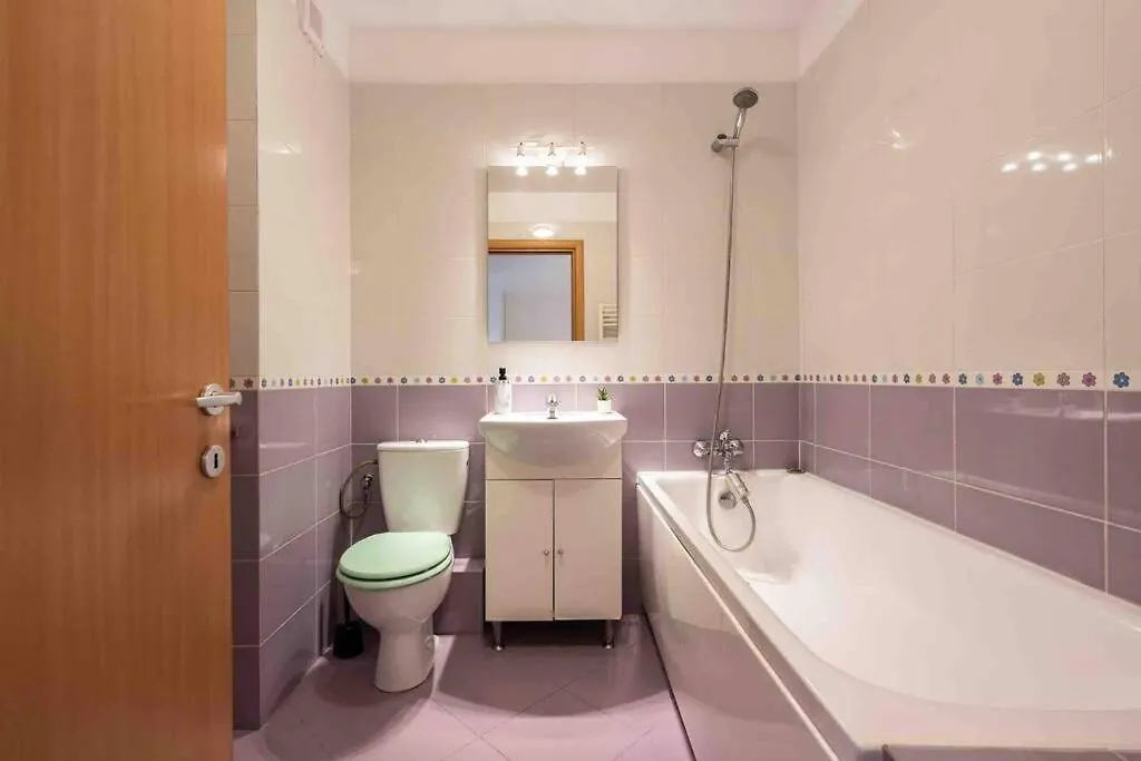 Perfect Studio With View And Undergound Parking Bucharest Romania